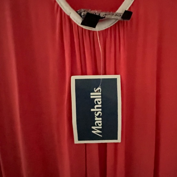 Dresses & Skirts - Maxi dress